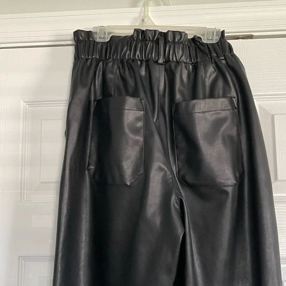 Faux paper bag waist leather pants - Picture 3 of 6